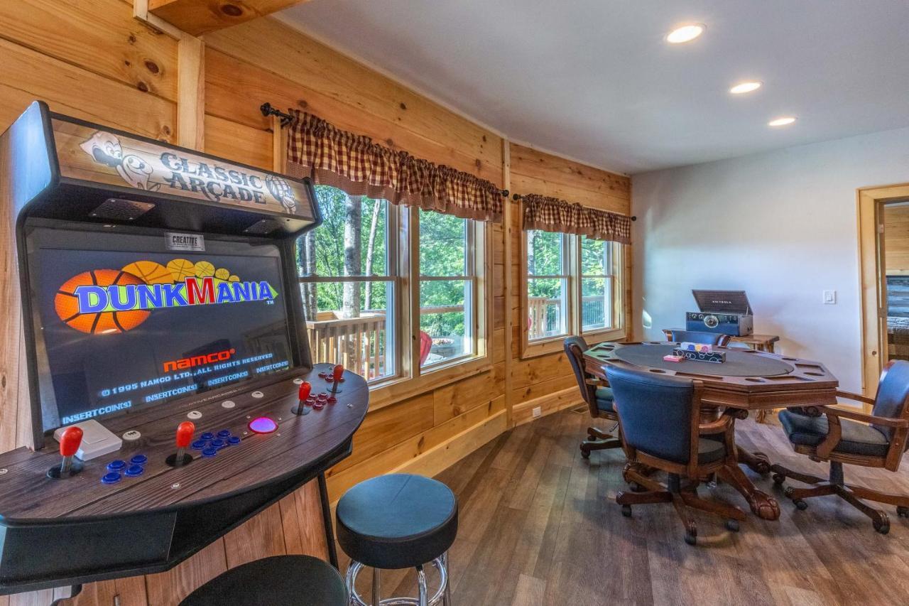 Stunning 2Br Cabin With Mountain Views Waynesville Buitenkant foto