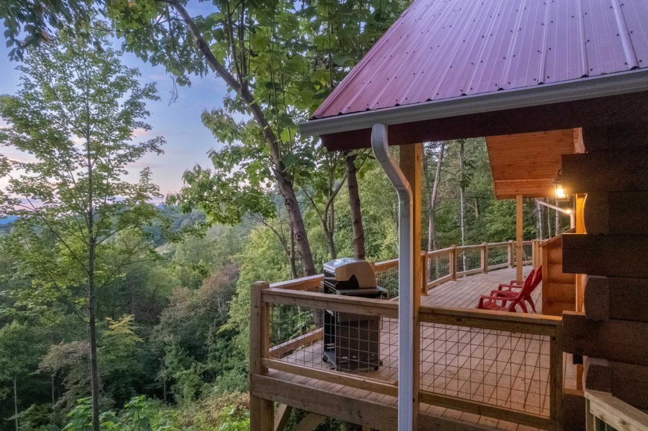 Stunning 2Br Cabin With Mountain Views Waynesville Buitenkant foto