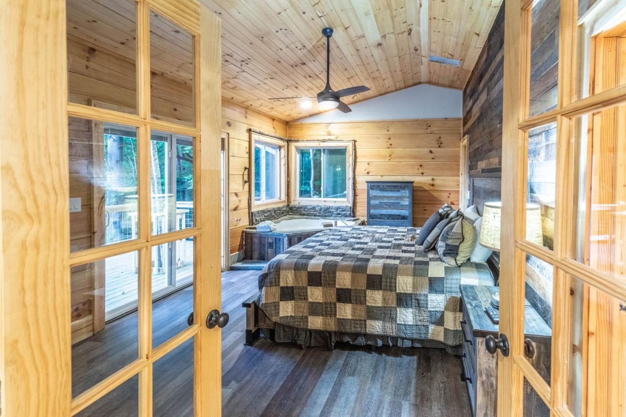 Stunning 2Br Cabin With Mountain Views Waynesville Buitenkant foto